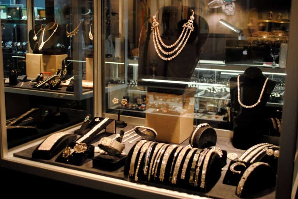 Las Vegas Antique Jewelry Watch Show