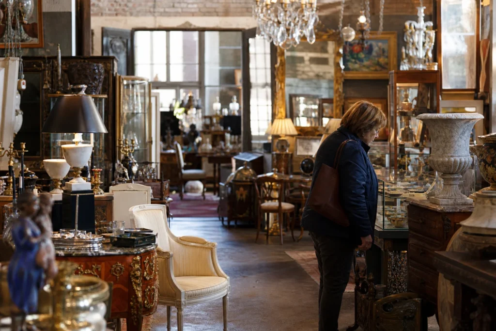 shoppers browsing antique and vintage market stalls at 1stDibs